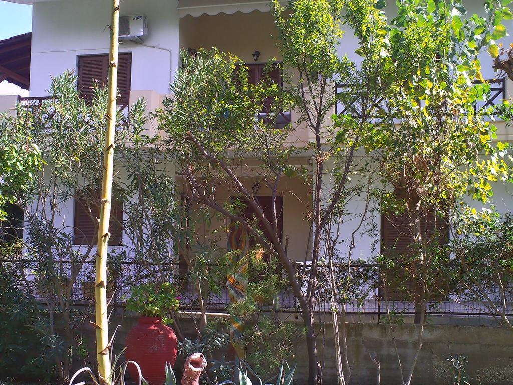 House Anna Apartman Nikíti Kültér fotó