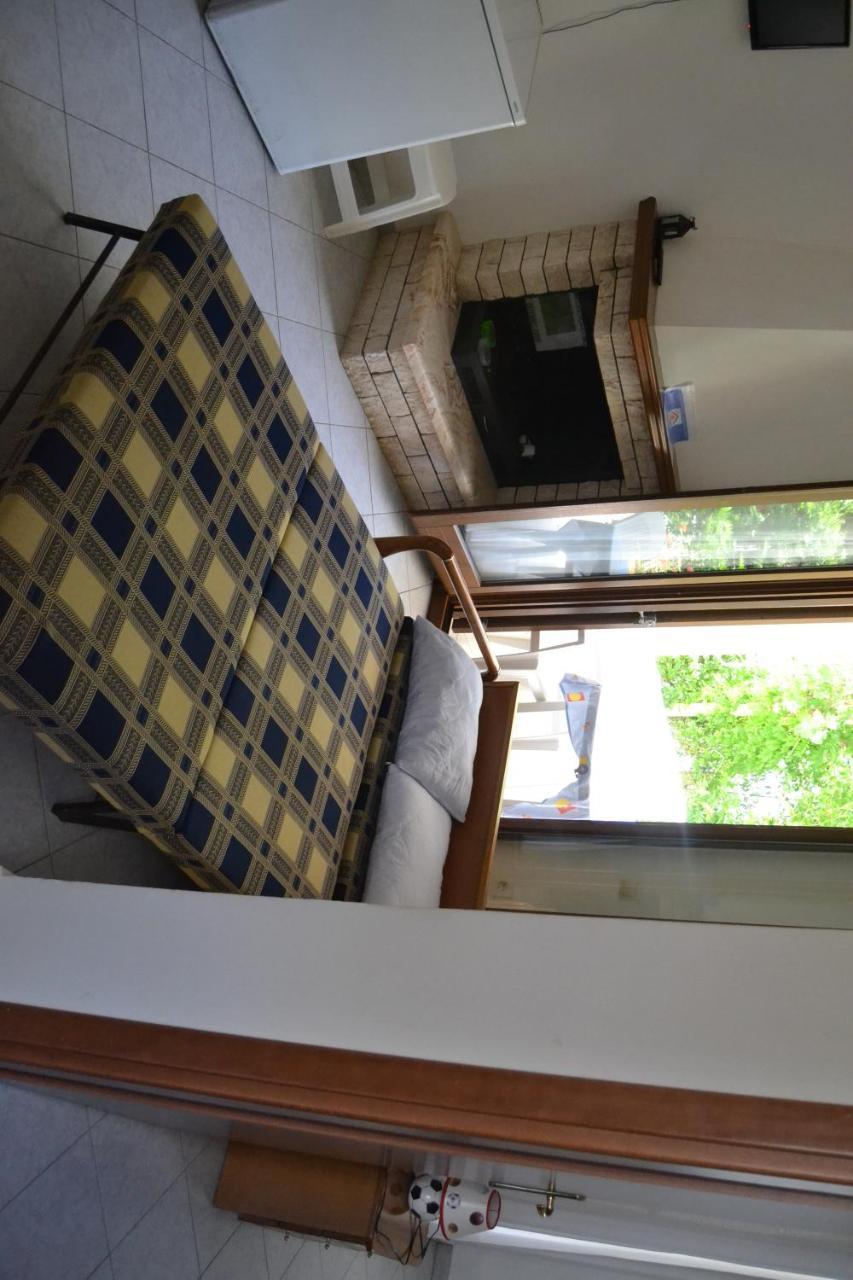 House Anna Apartman Nikíti Kültér fotó